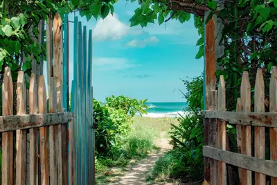 Image de Beachfront villa 5 Br/4 Ba, private pool, free parking, seconds from the beach