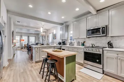 Image de Home w/ King Bed Nr RiverWalk - Large Backyard\n