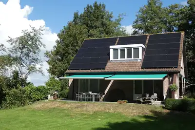 Image de Luxuriöses Haus de Freule mit Eigenem Anlegeplatz und Badestelle