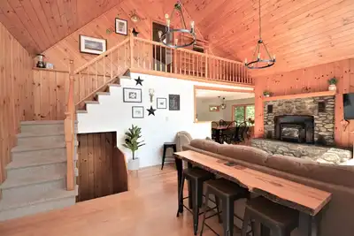 Image de Edelweiss! A Luxurious 5 Bed Ski Chalet 5 Mins to Jay Peak, Vermont