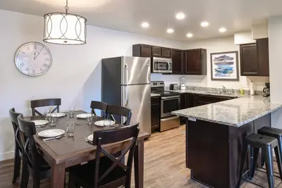 2-F The Castle Valley Condo