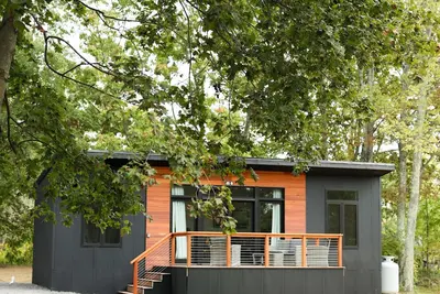 Image de Modern Tiny Home/With Hot Tub!