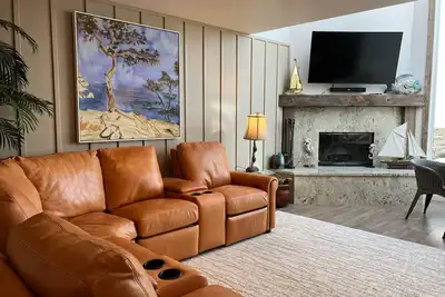 Image de Luxury, secluded home with direct beach access, amazing views, & pool