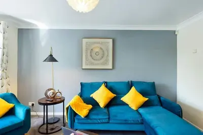 Image de Spacious -3-Br House in Telford - W\/Park\/Netflix