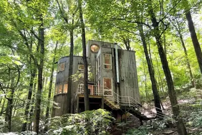 Image de 7 Miles to Downtown! Private Treehouse + Woods