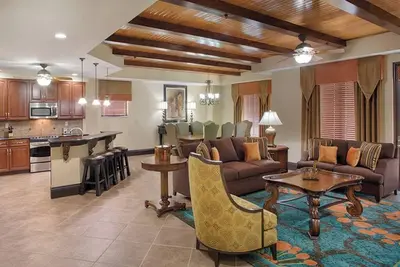 Image de 4 Bedroom Presidential Condo, Sleeps 12, on Disney Property, Bonnet Creek Resort