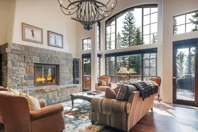 Image de Stay Montana | Slopeside Alpine Haven - Sleeps 12