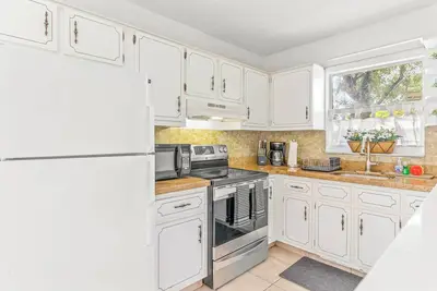 Image de Downtown Hollywood: Guitar and 5 mins to Beach!