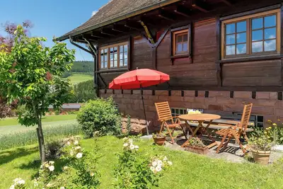 Image de Maison de vacances 'Ferienhaus Charlotte' avec vue sur les montagnes, jardin privé et Wi-Fi
