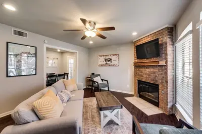 Image de Frisco Getaway! Quiet Neighborhood. Pets Welcome