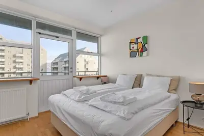 Baldursbra 2 bedroom apartment with free parking