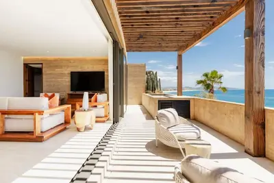 Image de Stunning Oceanview Condo