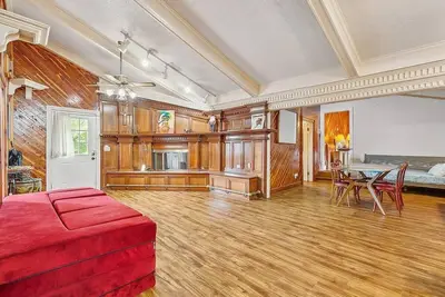 Image de Enormous Historic Treme Pad by French Quarter