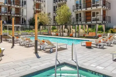 Image de Luxurious 2-Bedroom 2-Bath Unit with Marina Views