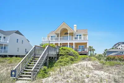 Image de Marlin View: Newly Updated Oceanfront Escape w/ Private Pool!