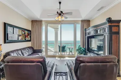 Image de P5-2109 New Listing 2b Penthouse @ Portofino
