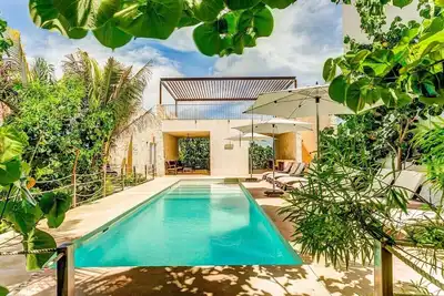 Image de Beach Club | Private Jacuzzi | Rooftop Pools | Gym
