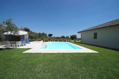Image de Accogliente villa con piscina