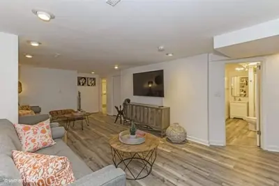 Image de The Bohemian-Vibrant home blocks from Kinnick/Uihc