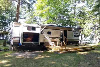 Image de Twin Birch Resort - The Loon on the Lake - Lakefront with Dock, Kayak, and Rowboat!