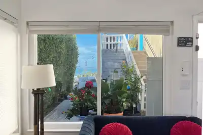 Image de Bright Ocean View Escape | 2br in North Beach | Private Balcony & Fire Pit