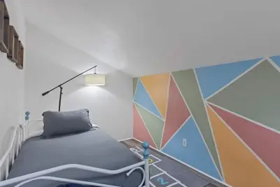 Image de Gainesville Dart Boards Inspired, Family Friendly Condo w/ Dart Board+Games