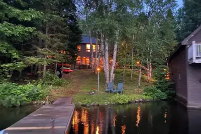 Image de Adirondack Luxury Cabin on Rainbow Lake Ny. Secluded. Area Activities & Fun!