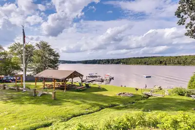 Image de Coventry Lake Getaway w/ Yard: Near UConn!