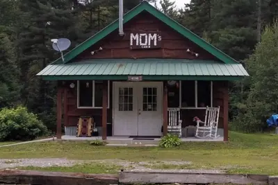 Image de Cabin located in the heart of the Adirondacks