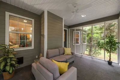 Image de Bluebird Lagoon - Pet-Friendly Near Lake & Marina!