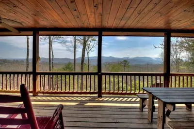 Image de Overlook Retreat - Mountain Views & Pet-Friendly!