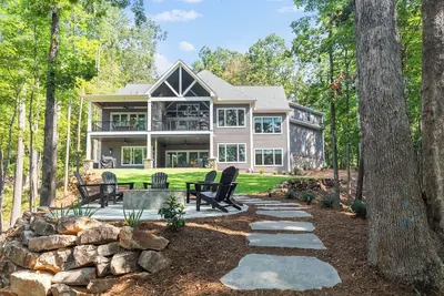 Image de Keowee Cove Retreat on Lake Keowee!