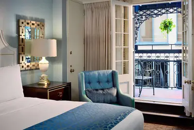 Image de Discover French Quarter's Best-Kept Secrets! Pets Allowed, Balcony, w/ Pool!