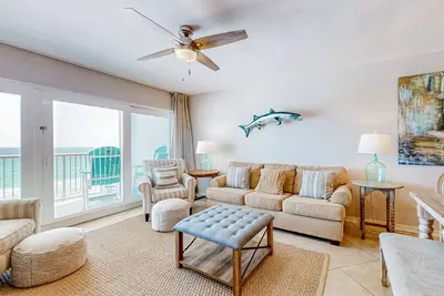 Image de Playing Hooky, Unit 7012 | Elegant oceanfront condo with pool & gym access