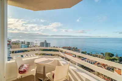 Image de Your Home Away From Home! Outdoor Swimming Pool, Free Parking, Beachfront Hotel!