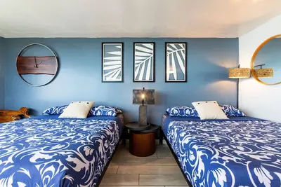 Ocean&Diamond Head view from high floor with Free Parking