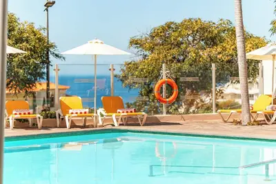 Image de Affordability Meets Comfort! Outdoor Pool, Spa, Beachfront, Free Breakfast!