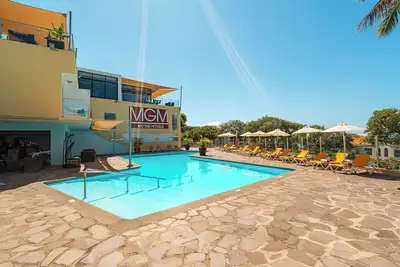 Image de Blissful Getaway! Mountain View, Swimming Pool, Spa & Wellness, Free Parking!