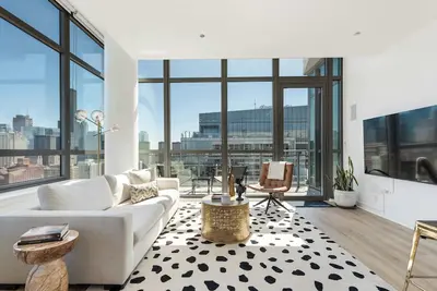 Image de West Loop Grand Penthouse: 3br, Best Views