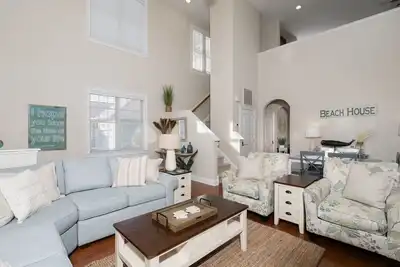 Image de Modern Bayside Villa: Ideal for Family and Golf