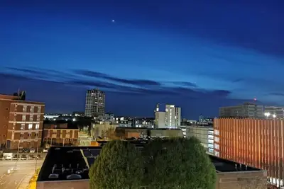 Image de Paramount city view located at heart of city