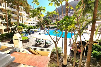 Image de Studio apt. in Castle Harbour with pool view (C004)