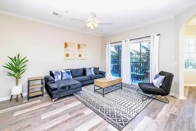 Image de Upstay: Pet-Friendly Condo 6 Minutes from Disney