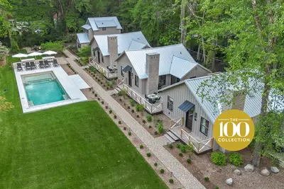 Image de New! Townie Cottages Collection: 4 Homes w/Hot Tubs + Shared Pool, Walk to Beach
