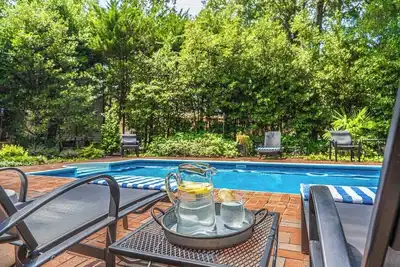 Image de Historic Tremont Cottage with Private Pool
