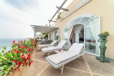 Image de [Amalfi coast-Praiano] Villa Cristina no steps