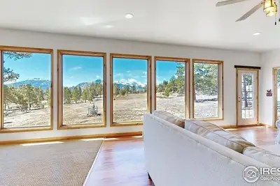 Image de Beautiful Single-family home in the hart of Estes Park.