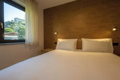 Image de Appartement de trois pièces avec balcon