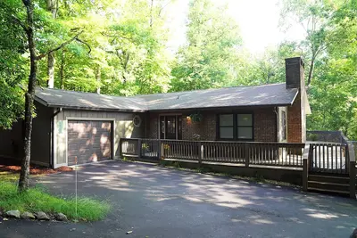 Image de The Fernwood Mountain Luxury Family Escape\n Newly Renovated in Connestee Falls