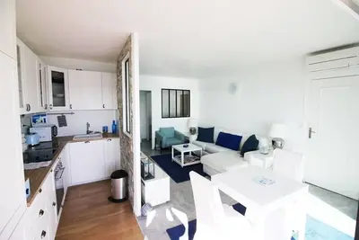 Image de appart avec vue à couper le souffle  T2 front de Mer